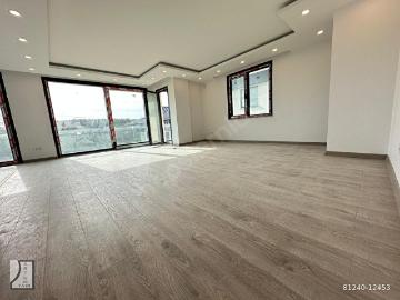 SARIYER'DE SİTE İÇİN'DE 2+1 KİRALIK DAİRE,ARTUM'DAN