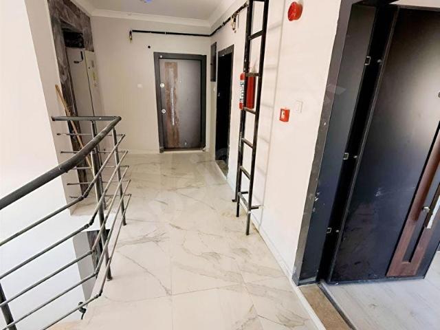 SARIYILDIZ*DAN ÇARŞI MERKEZE YAKIN 1+1 ARA KAT PARK CEPHELİ