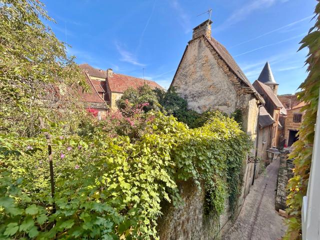 Sarlat, cité médiéval, superbe maison avec grande terrasse e. 81m² Sarlat la Canéda