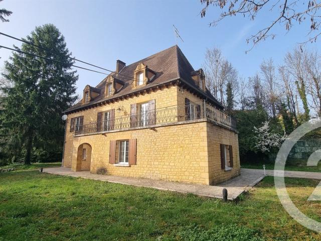 SARLAT LA CANEDA Venez découvrir cette belle périgourdine. 200m² Sarlat la Canéda