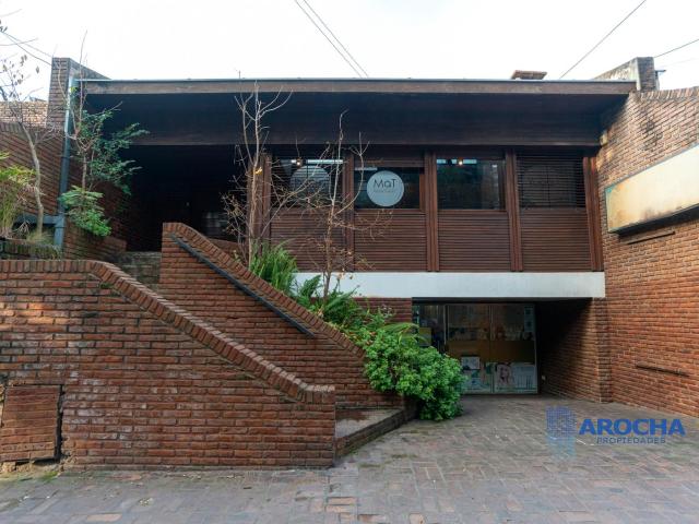Sarmiento al 500, Argentina