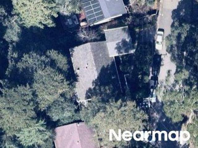 Saroni Dr