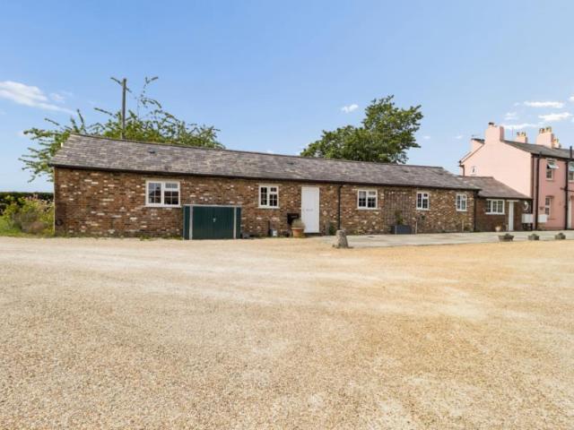 Sarratt Road, Sarratt WD3 1 bed apartment to rent £1,525 pcm £352 pw