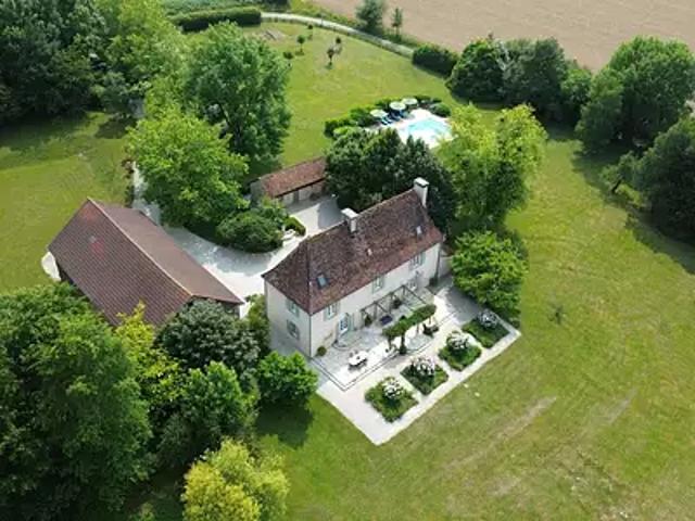 Sarrazac 24800 Achat / Vente maison 6 pièces t6 piscine terrasse