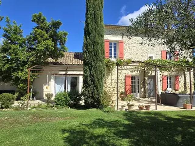 Sarrians 84260 Achat / Vente maison 8 pièces t8