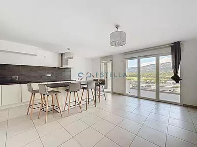 Sarrola Carcopino 20167 Achat / Vente appartement 4 pièces t4 au dernier étage terrasse