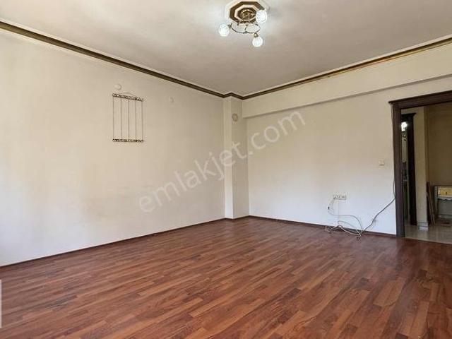 Sarsılmaz'dan Cumhuriyet Mah'sinde 3+1 Asansörlü Kiralık Daire
