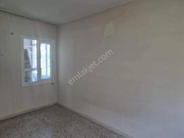 Sattılık 2 Katlı 194 M2 Arsaya Sahip 3 Ad Daire Tek Tapu Kira Getirisi 35 Bin Tl Civarı