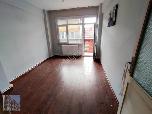 Satıiık Daire Fatih'te 2+1 90m2 Merkezi Konda