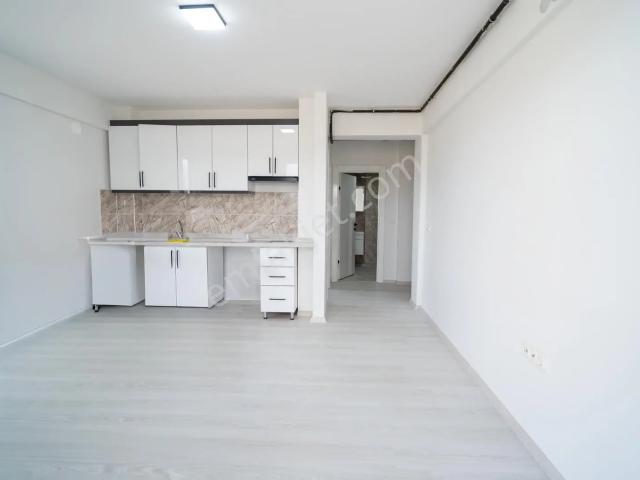Satış Ofisinden ! Mba Tower Da Protokol Yoluna Cephe Lüks 1+1
