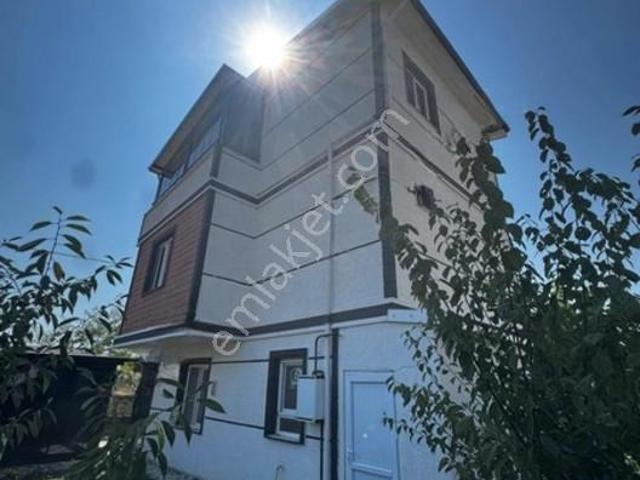 Satılık Muhteşem 4+1 Villa