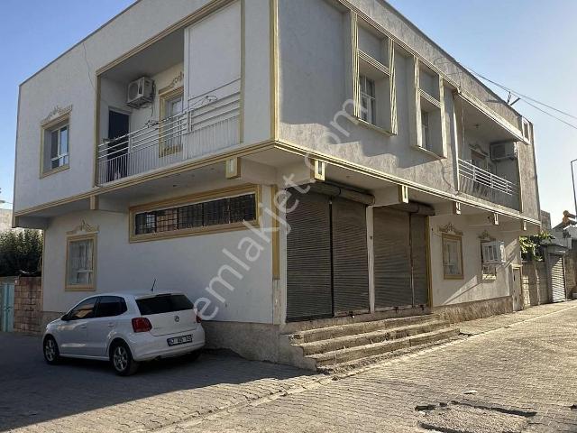Satılık Müstakil 2 Katlı Ev Ve 2 Dükkan