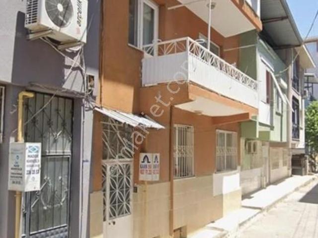 !satılık! Merkezi Konumda İki Adet Daireden Oluşan Müstakil Bina