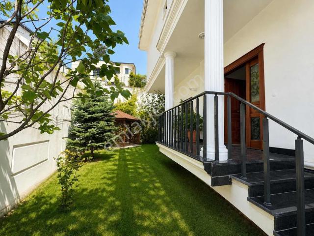 Satılık Metroya 300 Metre Mesafede 330 M2 Müstakil Villa