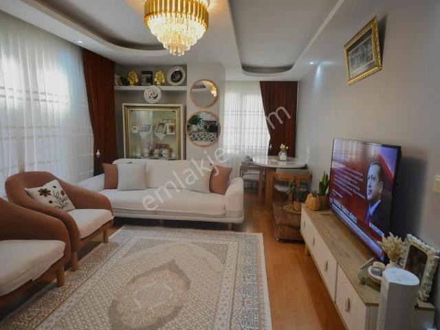 Satılık Çatı Dubleks Daire 4+1 İskanlı 130 M2 Aydos Park Karşısı