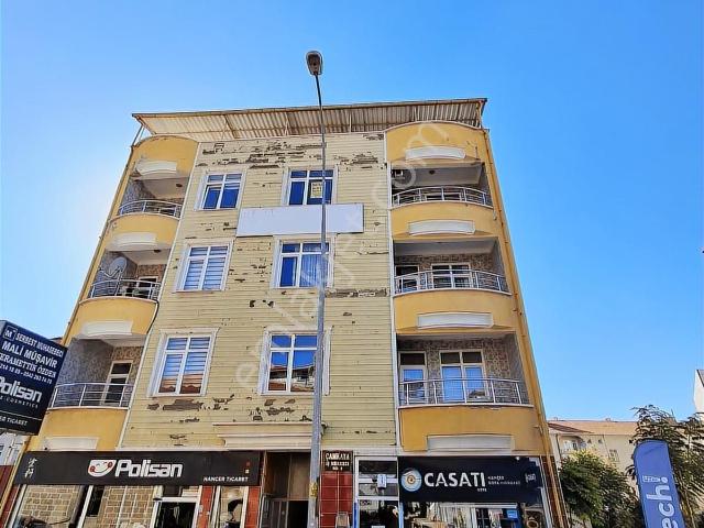 Satılık Büyük 2+1 Ofis.30 Metrelik Yolda
