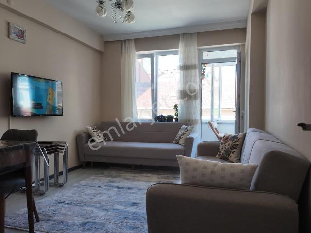 Satılık Balkonlu 1+1 Büyükdere Mah.pazartesi Pazarı Sk Yanı