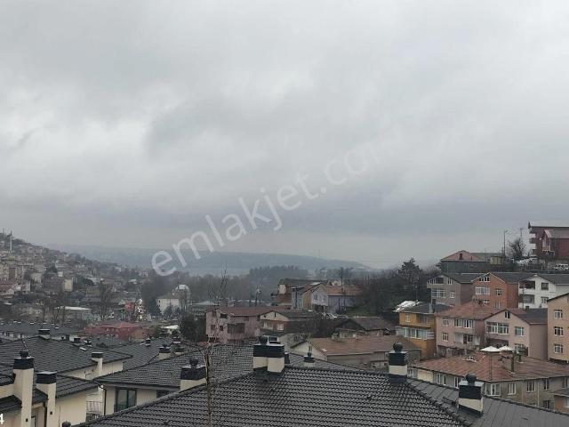 Satılık Beykoz Tokatkoyude Toki Konutlarında Ara Kat 2+1 Daire