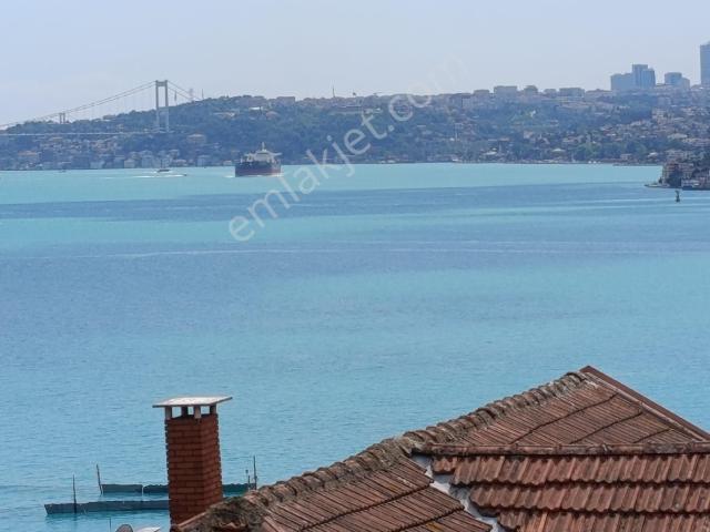 Satılık Beykoz Yalıköyde Boğaz Manzaralı 3 Müstakil Bahçeli Ev