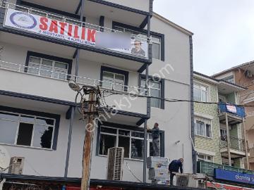 Satılık Beykoz Ortaçeşme Çayırda 4 Katlı 2 Müstakil Bina