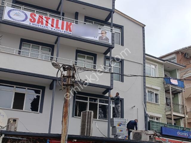 Satılık Beykoz Ortaçeşme Çayırda 4 Katlı 2 Müstakil Bina