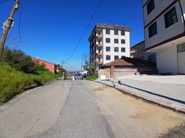 Satılık Cadde Üzerinde 149,5 M2 Muhteşem Konumda Müstakil 2+1 Ev