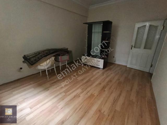 Satılık Daire 3+1 giriş Kat 110 M2 bahçeli kapalı Mutfak