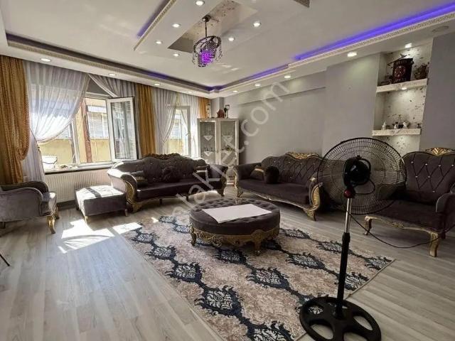 Satılık Daire 3+1 Ve 135 M² Krediye Uygun Daire