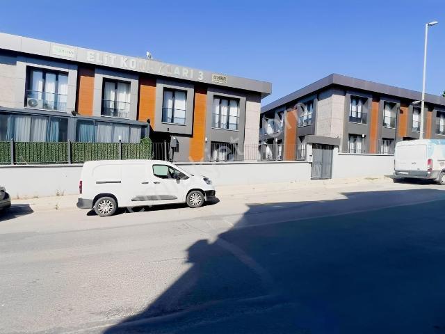 Satılık Elit Konakları 3 Te 3+1 Bahçe Kullanımlı