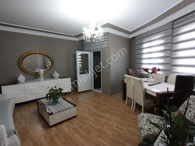 Satılık Emsali Yok ! 6+2 Asansörlü Çift Girişli Dubleks Daire