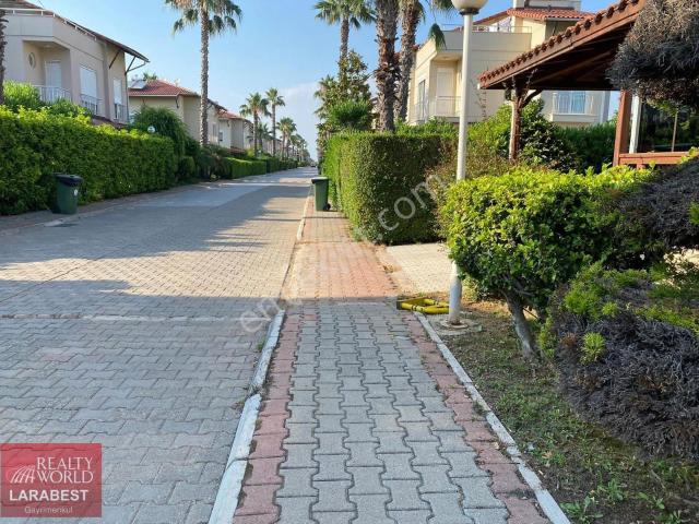 Satılık Full Eşyalı 4+1 Müstakil Havuzlu Villa