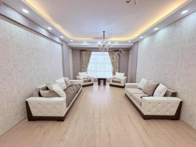 Satılık Geniş & Lüks 4+1 Daire | Seyrantepe | 220 M²