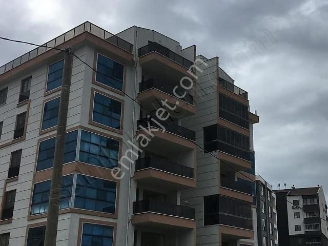 Satılık Havuzlu 3+1 Daire, 120m², Zemin Kat, Krediye Uygun
