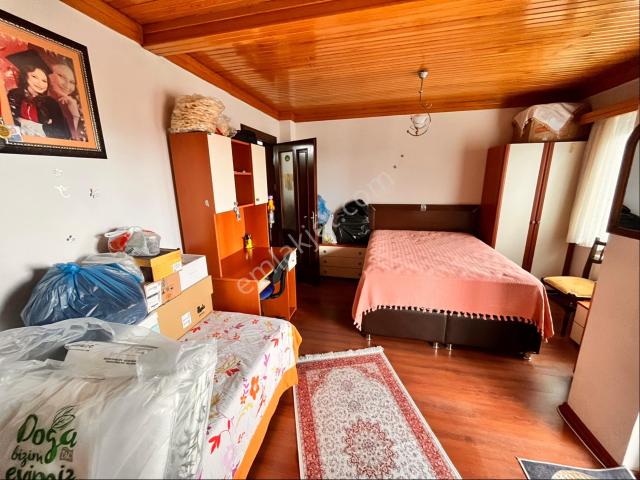 Satılık İçi Özel Yapım Catı Daire 2+1 Brüt 90m2
