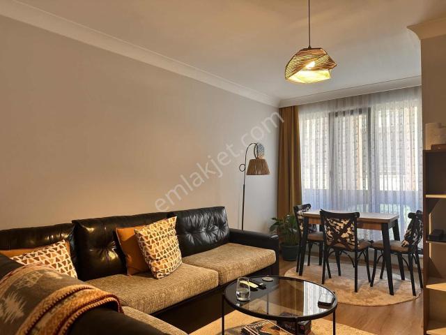 Boş Daire Hemen Taşının Satılık İstiklal Mah.2+1 Y.giriş Daire