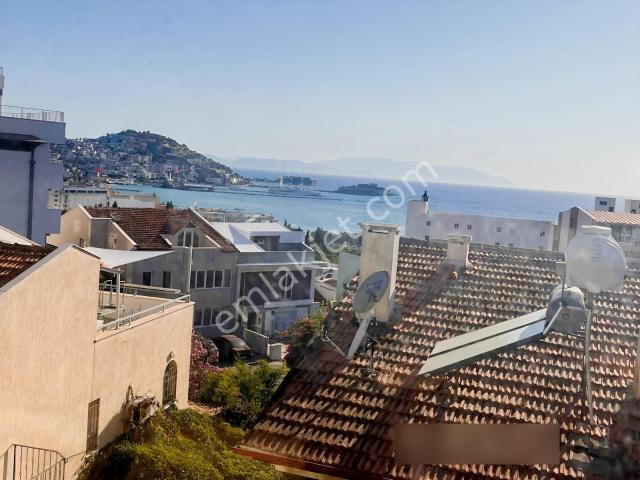 Satılık Kuşadası Türkmen De Deniz Manzaralı Müstakil Villa