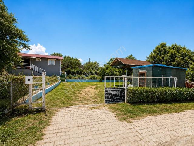 Satılık Korkuteli Köseler'de Doğayla İç İçe Müstakil Köy Evi
