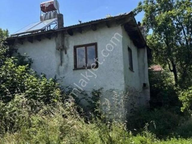 Satılık Köy Evi Ve Arsası