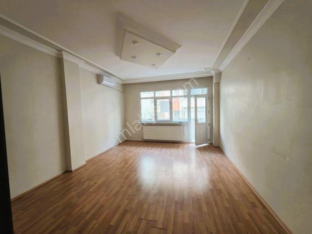 Satılık Rami Cuma Mahallesinde 2+1 Aydınlık Yatırımlık Daire