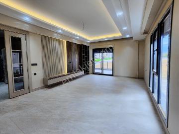 Satılık Sıfır Lüks Daire 190m2 3.5+1 E.banyo g.odalı İyi Konumda
