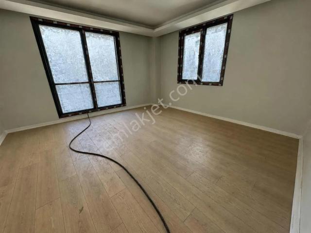 Satılık Sıfır 4+1 130 M2 Yüksek Giriş Ters Dubleks Safa Mah