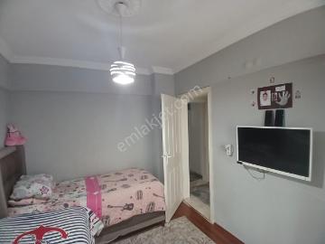 Satılık Sakarya Adapazarı Cadde Üstü Garajlı Okul Pazar Yanı 3+1 Düz Daire