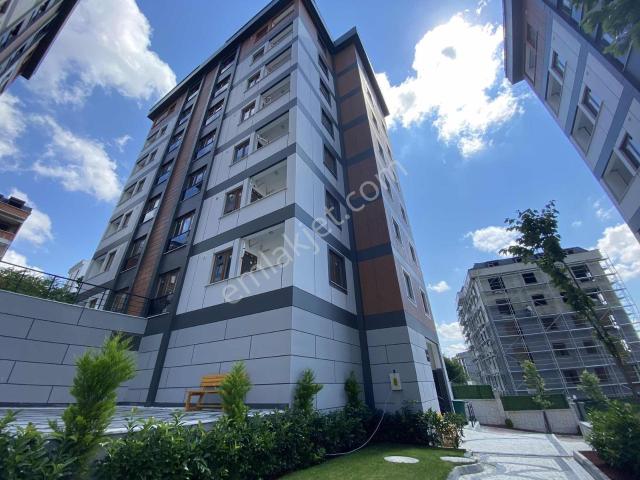 Satılık Site İçinde 2+1 Arnavutköy Taşoluk Metroya Yürüme