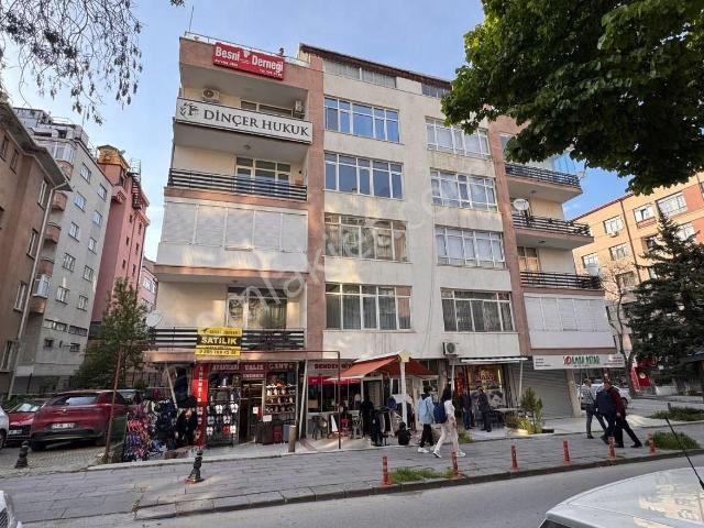 Satılık, Tuna Cad.4+1 Asansörlü,önü Açık