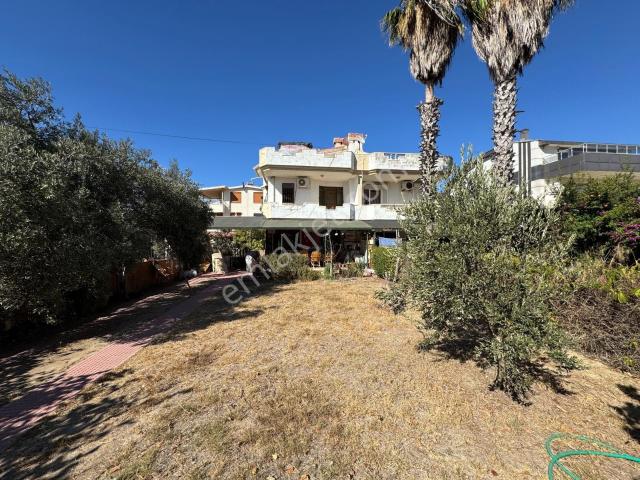 Satılık Tripleks Villa Antalya Serik Boğaz Kent't Denize 0