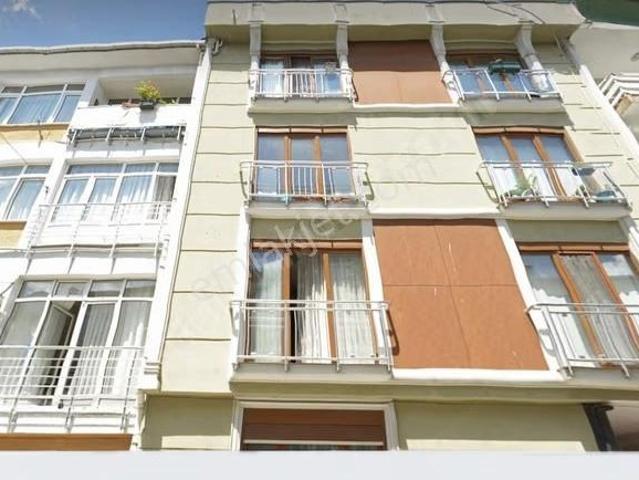 Satılık Üsküdar Çiçekçi'de Deniz Manzarlı 255 M2 5+1 Otoparklı