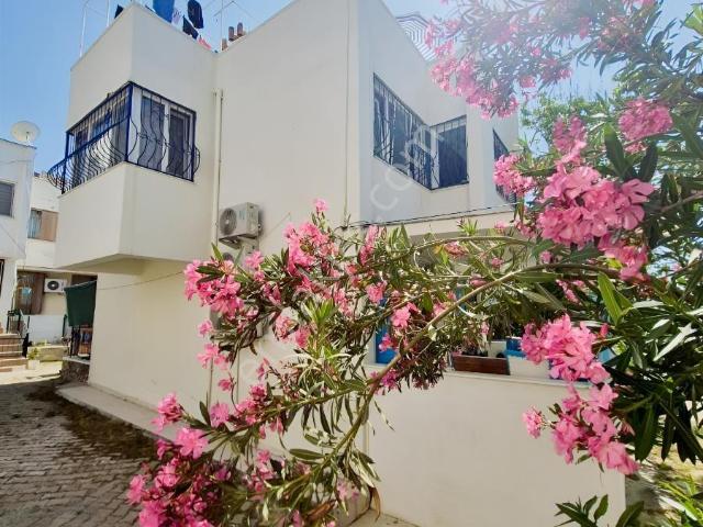 Satılık Villa Kuşadası Marina Bölgesi