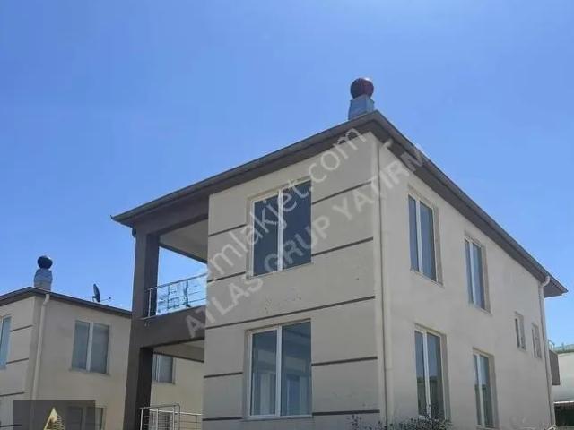 Satılık Villa 2 Katlı Terziköy Vadi Sitelerinde