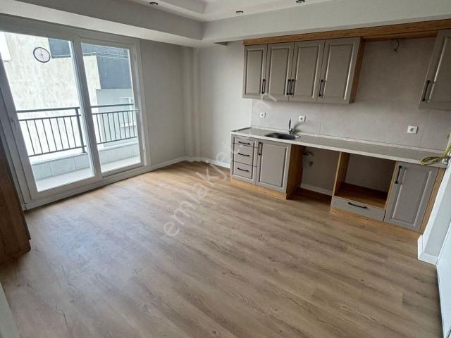 Satılık Yeşilyurt Mahallesinde 1+1 Sıfır Daire