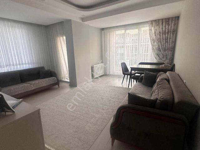 Satılık 100 M2 Arakat Mükkemell Konum Otoparklı. İskanlı